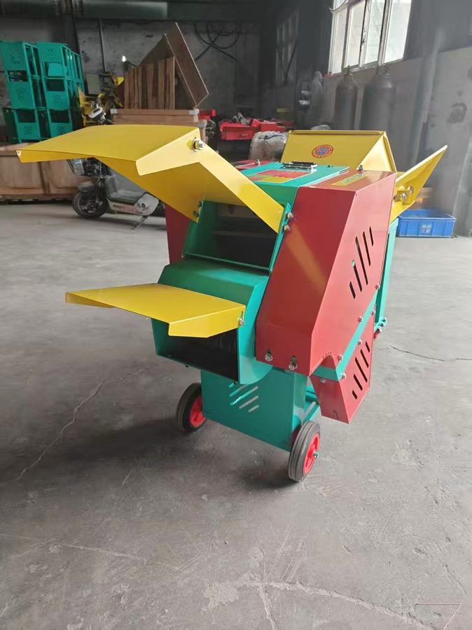 Compact Straw Chopper